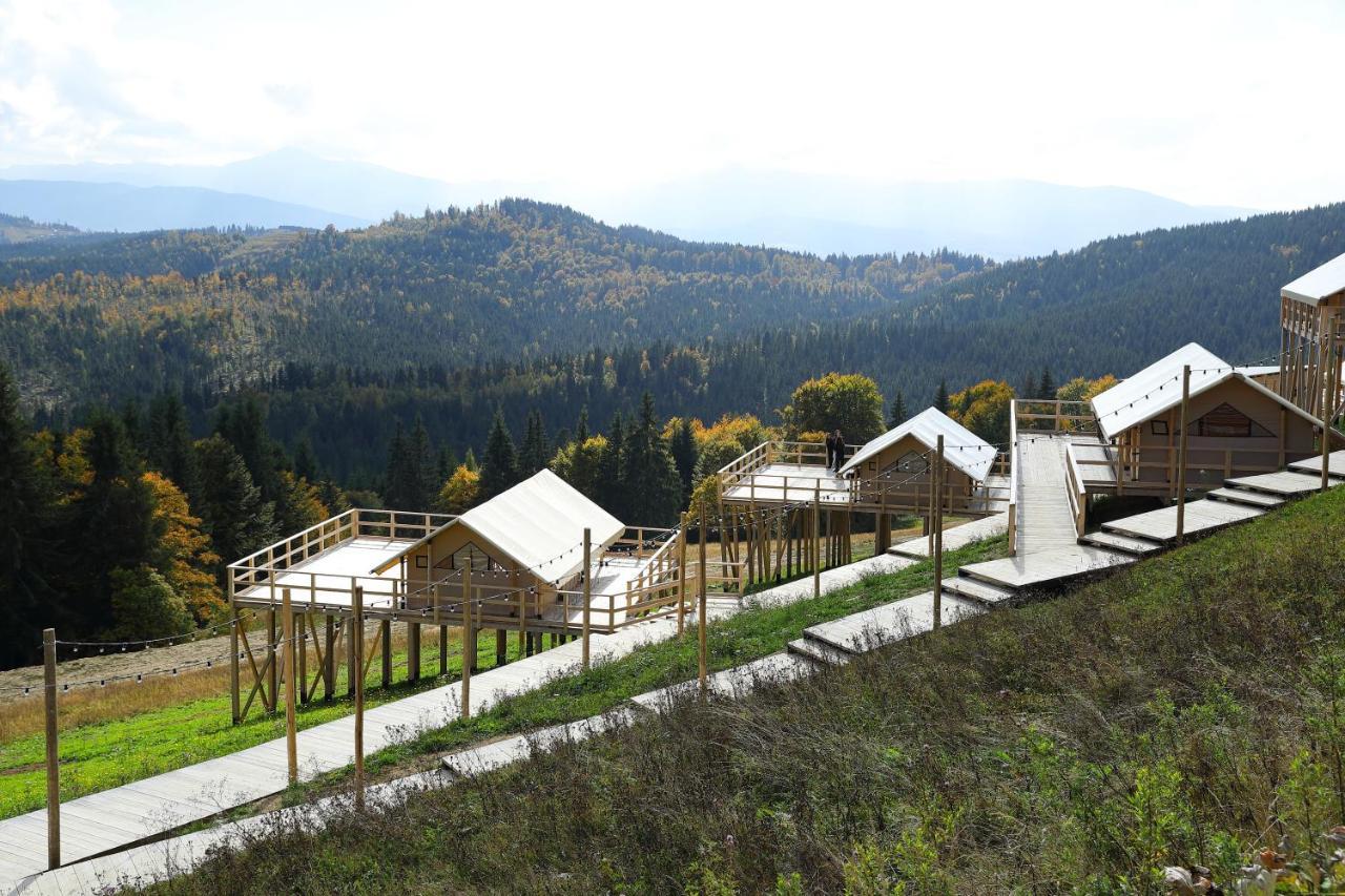 Bukovel Glamping Hotel Exterior photo