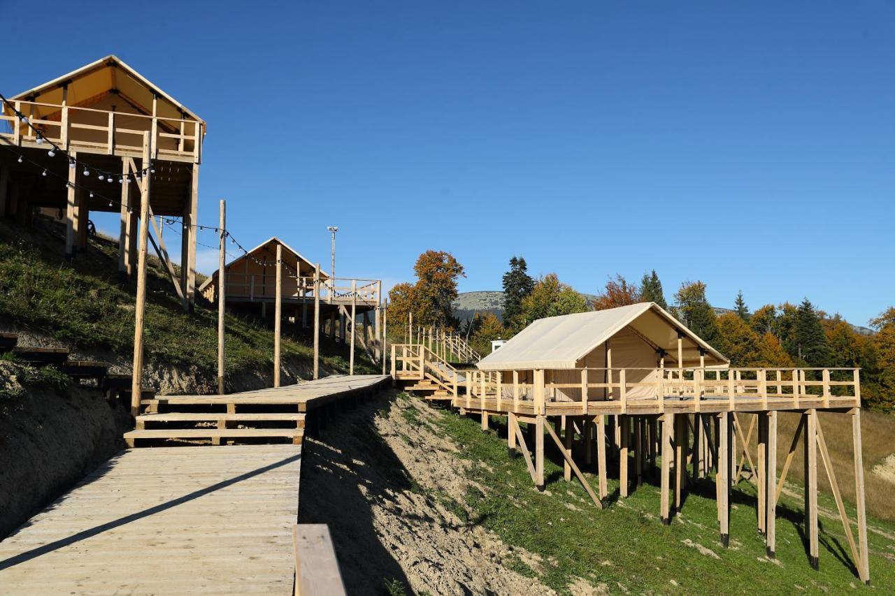 Bukovel Glamping Hotel Exterior photo